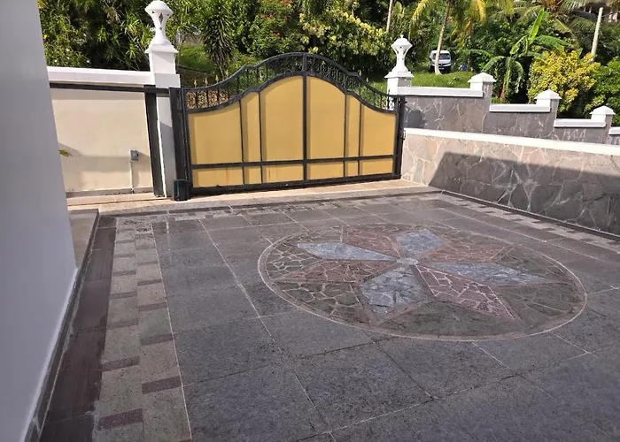 Ocean Pearl Anse Royale