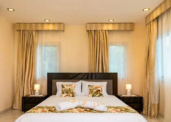 Ocean Pearl Anse Royale